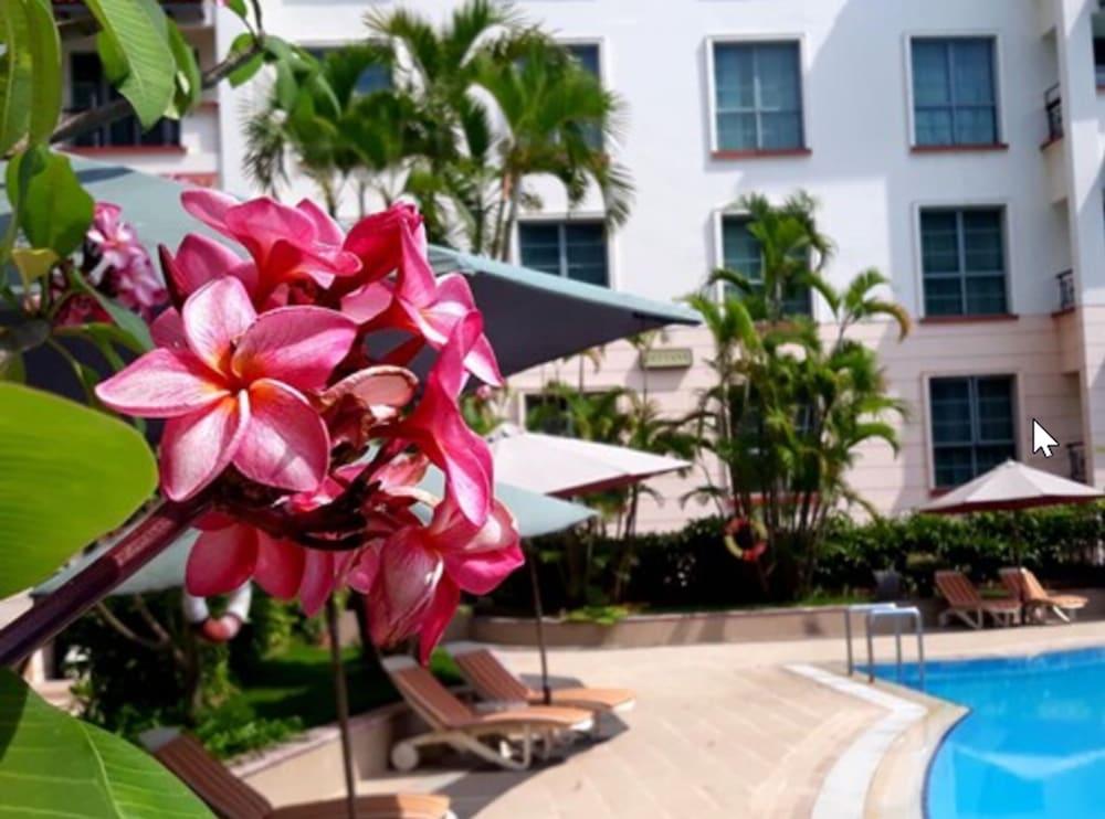 Diamond Westlake Suites Hanoi Esterno foto