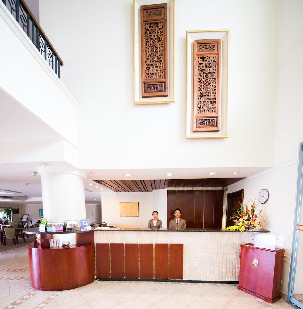Diamond Westlake Suites Hanoi Esterno foto