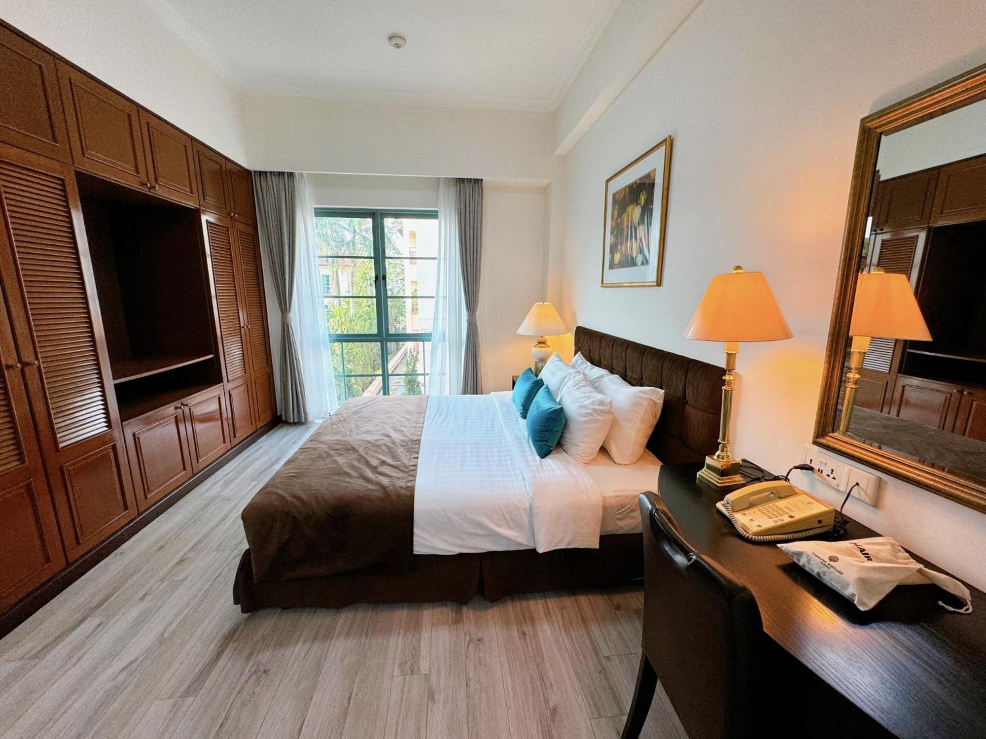 Diamond Westlake Suites Hanoi Esterno foto